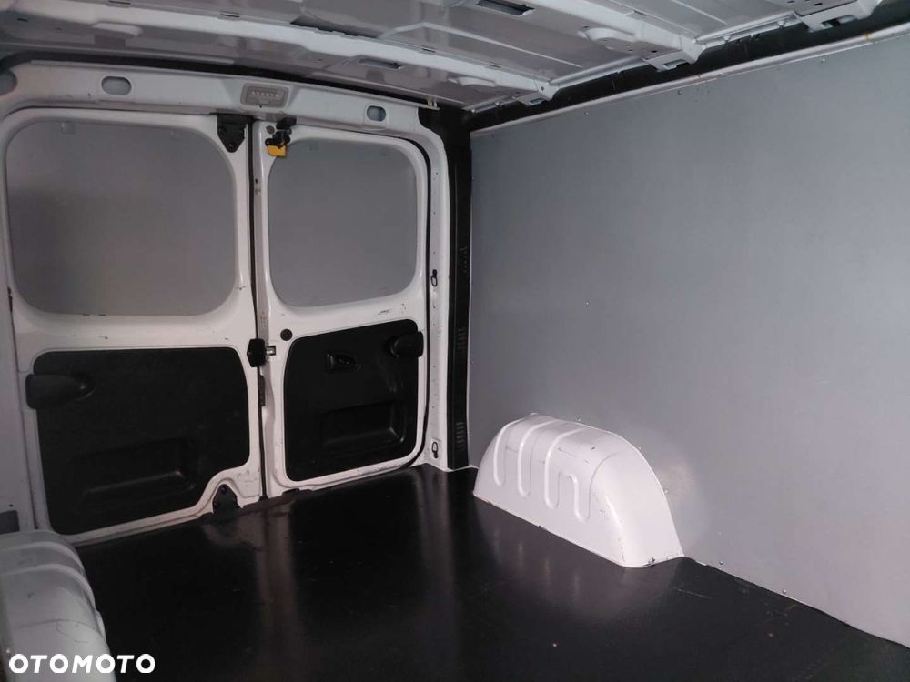 Renault TRAFIC - 19
