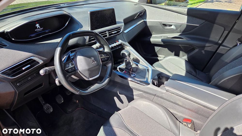 Peugeot 3008 1.2 PureTech Allure - 10