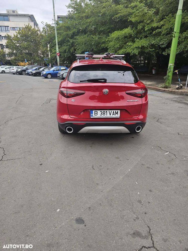 Alfa Romeo Stelvio 2.2 JTDM AWD AT8 Estrema - 4