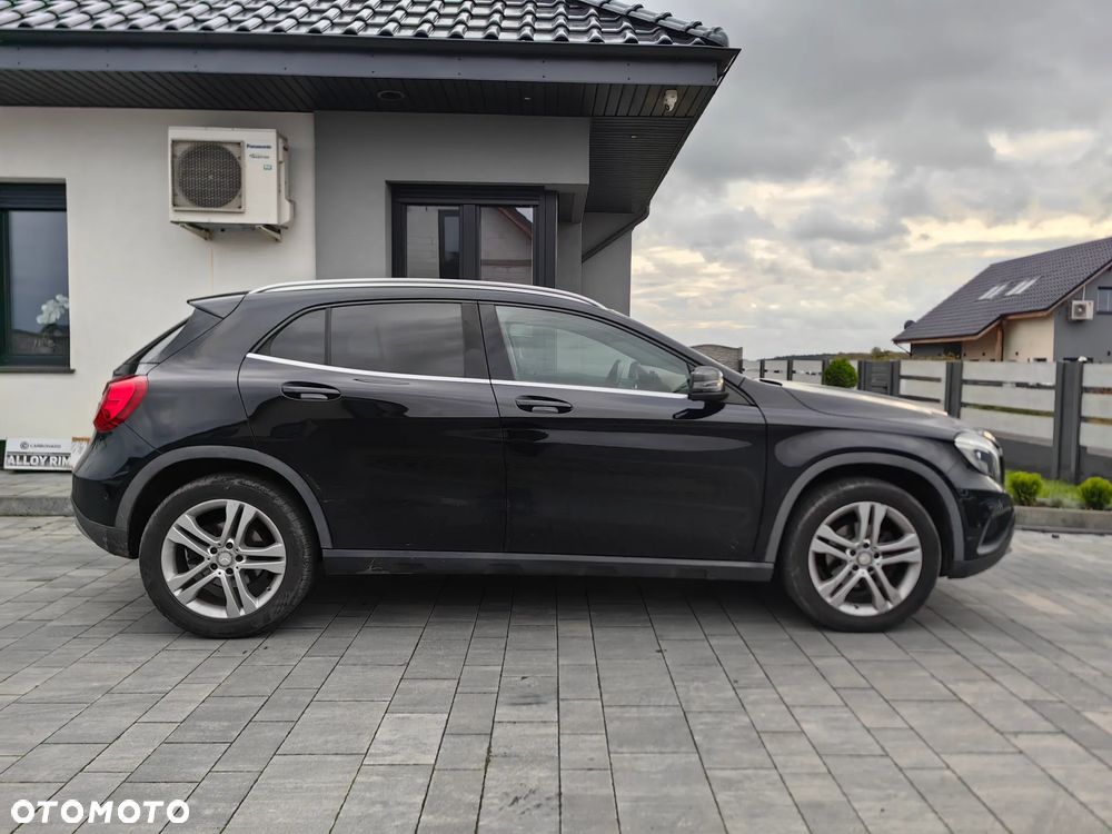 Mercedes-Benz GLA 220 CDI 4-Matic - 10
