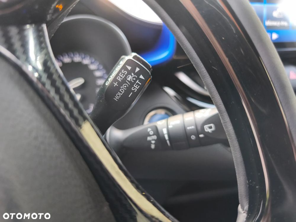 Toyota C-HR Style Selection - 23
