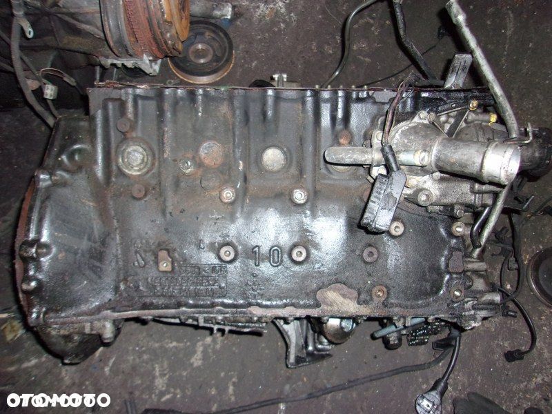 DÓŁ SILNIKA MERCEDES 2.5 20V - 2