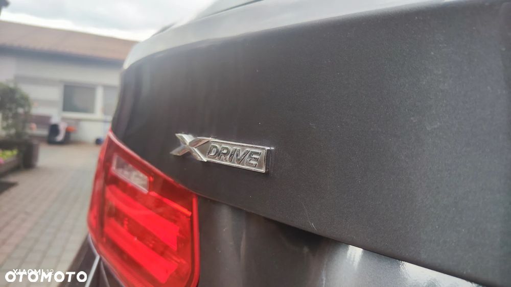 BMW Seria 3 320d Luxury Line - 20