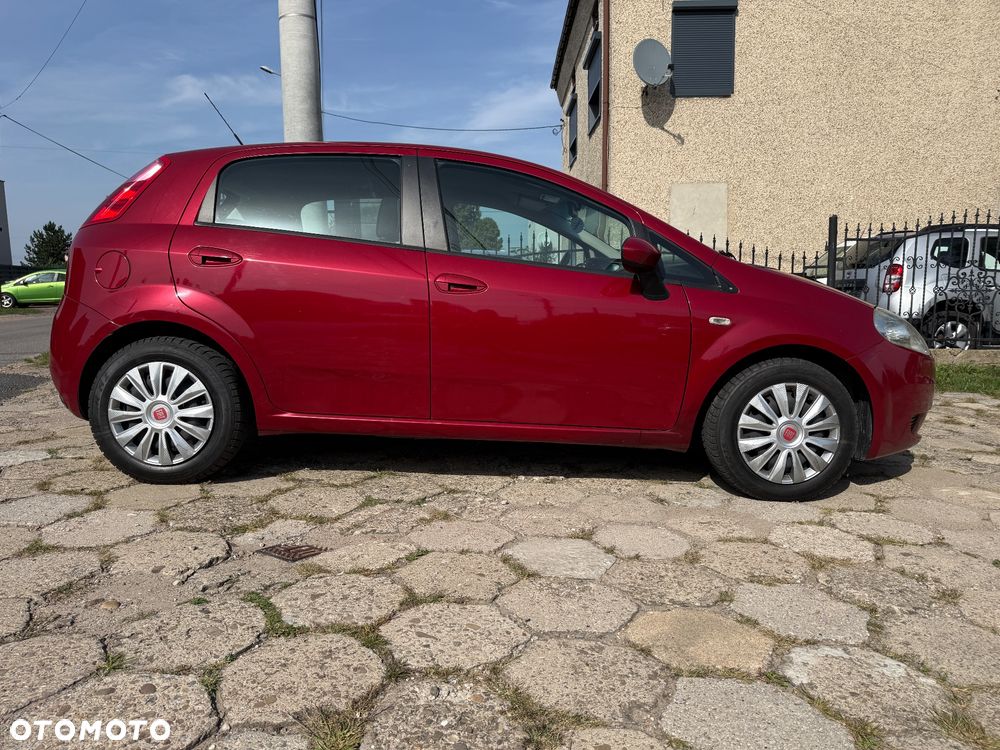 Fiat Punto 1.4 16V Dynamic - 8