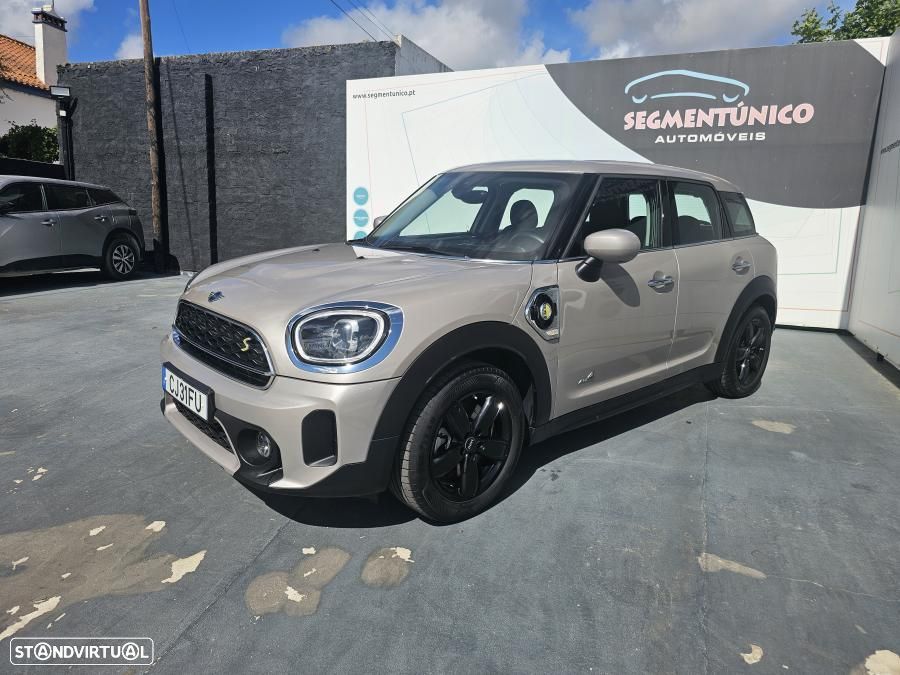 MINI Countryman Cooper SE All4 Aut. Essential - 2
