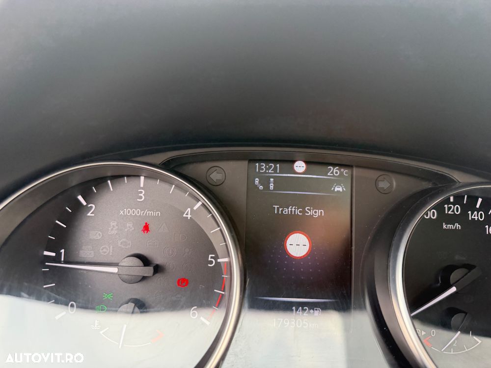 Nissan Qashqai 1.6 DCI 4 x 4 DPF Start/Stop tekna - 29