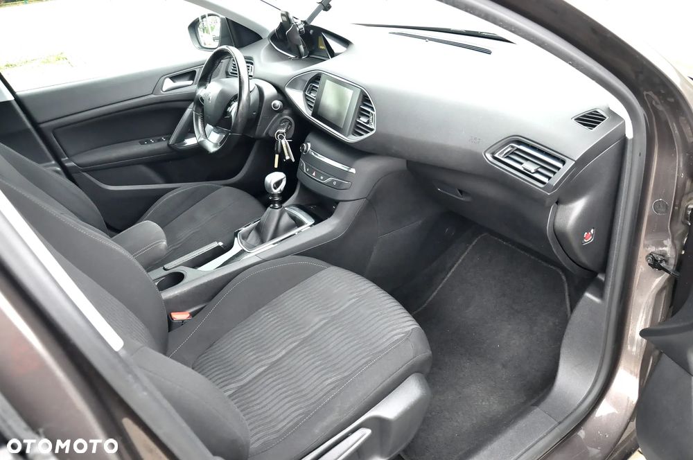 Peugeot 308 1.6 e-HDi Active S&S - 29