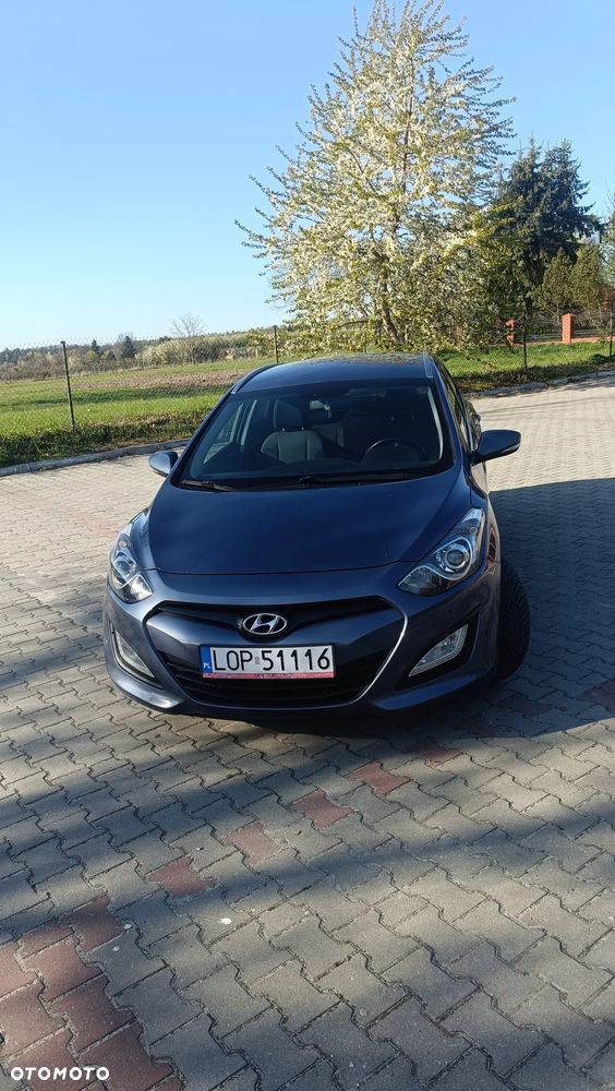 Hyundai i30 blue 1.6 CRDi Trend - 9