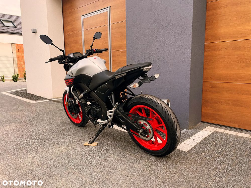 Yamaha MT - 6