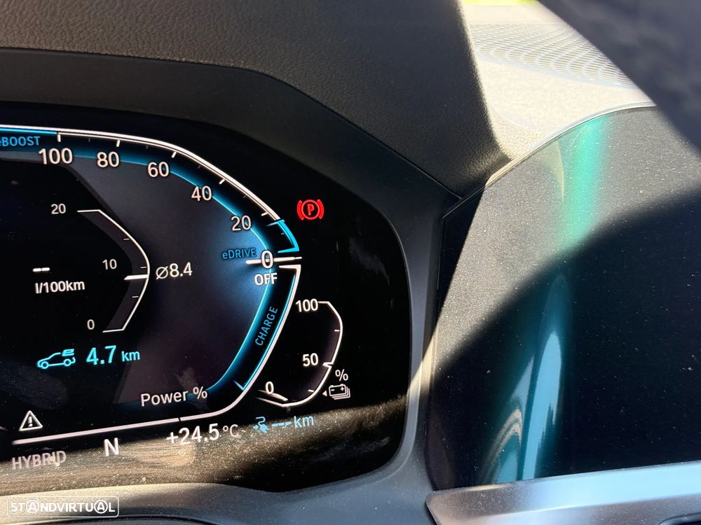 BMW 330 e Pack Desportivo M Auto - 14