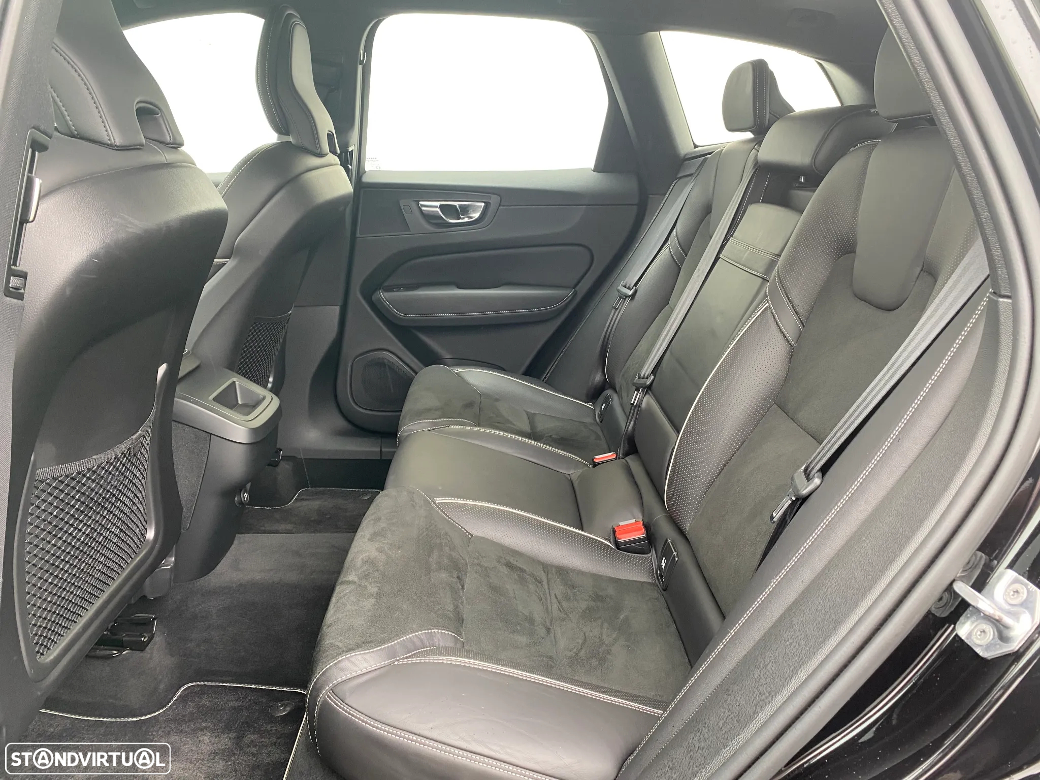 Volvo XC 60 2.0 D4 R-Design Geartronic - 7