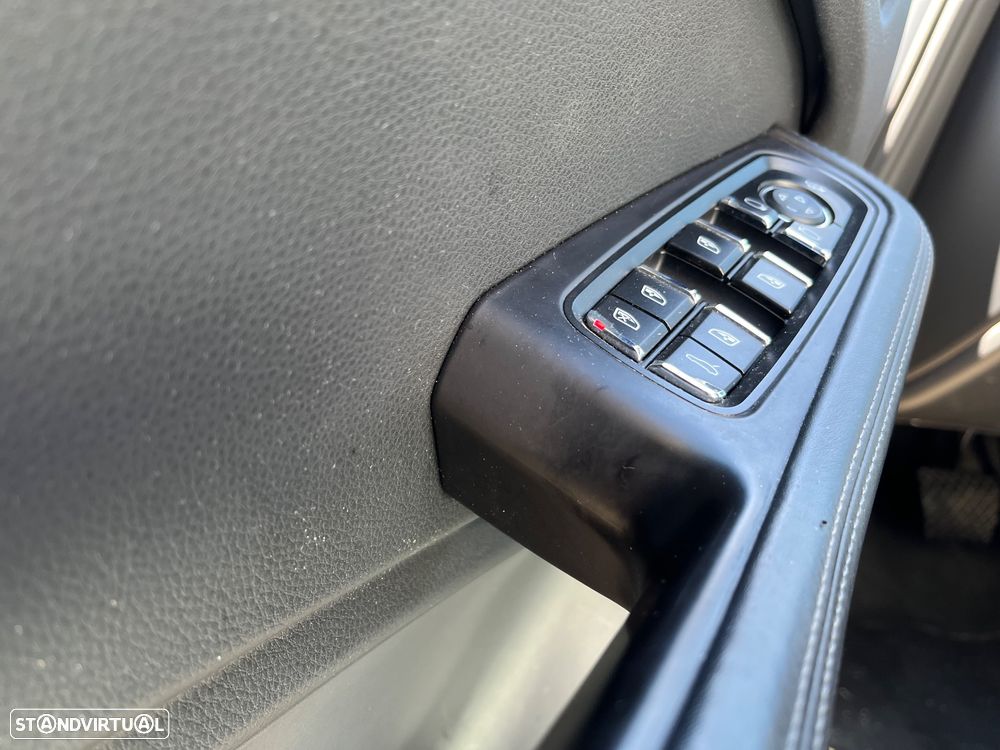 Porsche Macan - 28