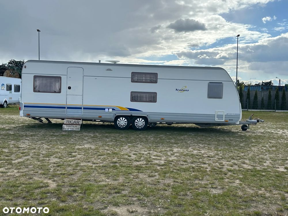 Burstner 720 TK VENTANA z napędem i łóżkami piętrowymi - 8 os. - 8