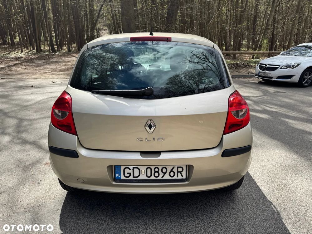 Renault Clio 1.2 16V Expression - 7