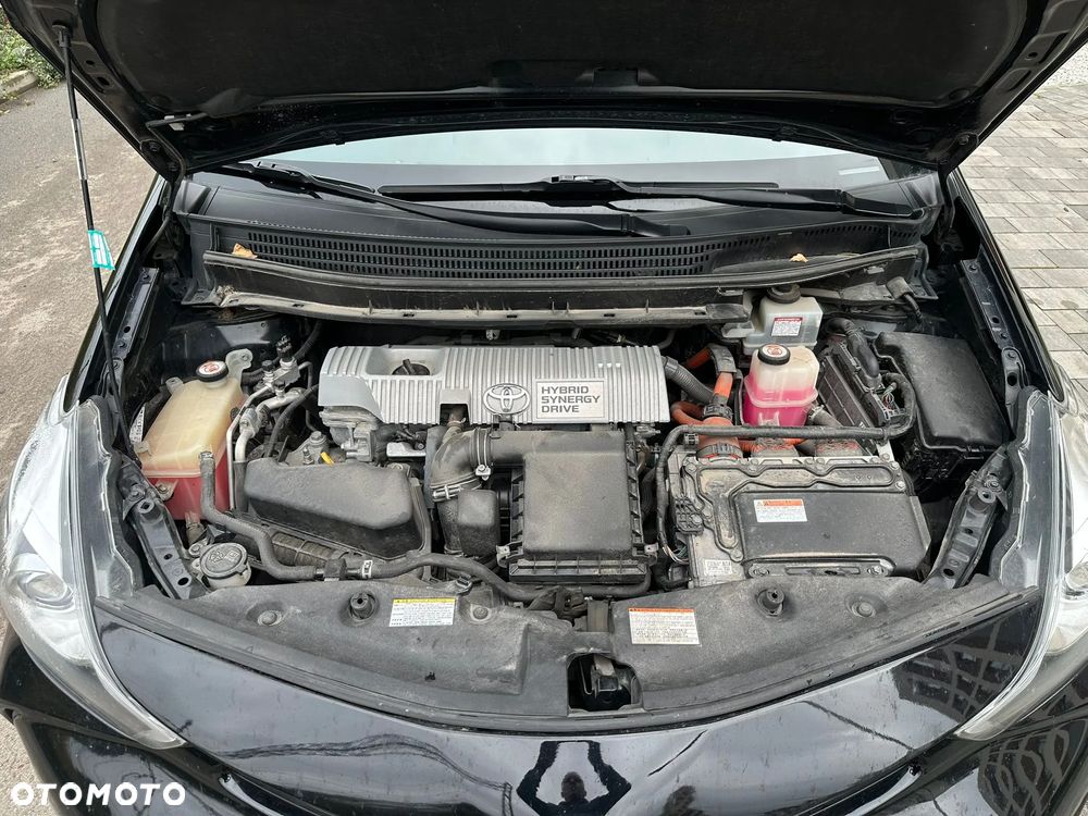 Toyota Prius+ (Hybrid) Executive - 16