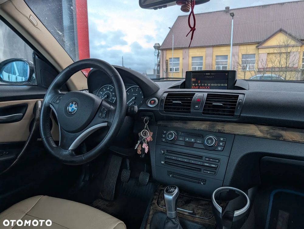 BMW Seria 1 130i - 5