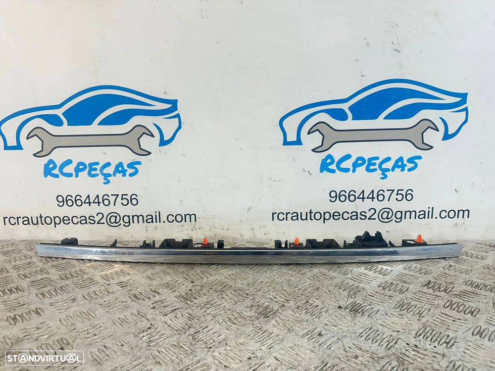 .Puxador Mala Friso Mercedes-Benz Classe C W204 A2047400993 2007 - 2014 - 3