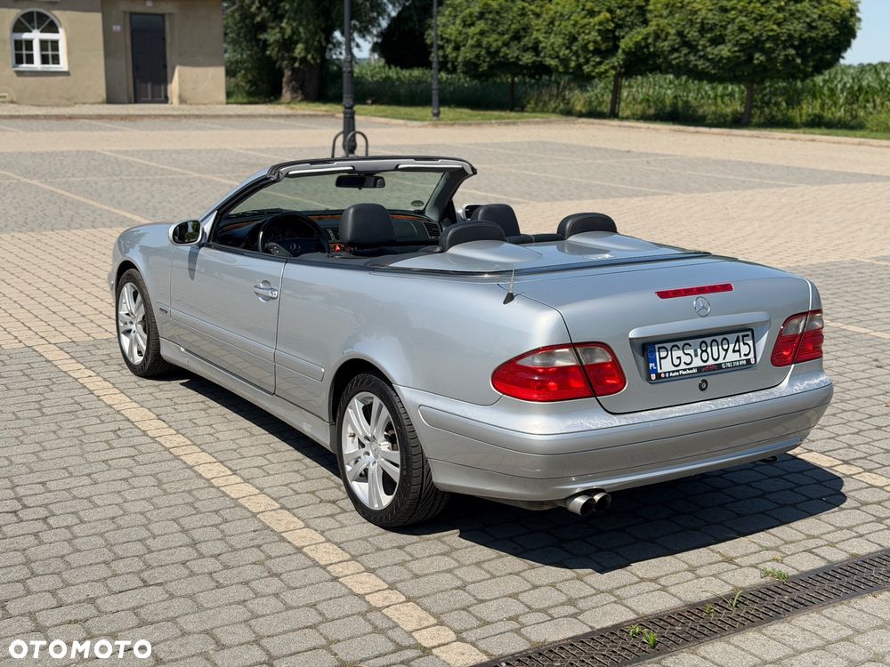 Mercedes-Benz CLK - 25