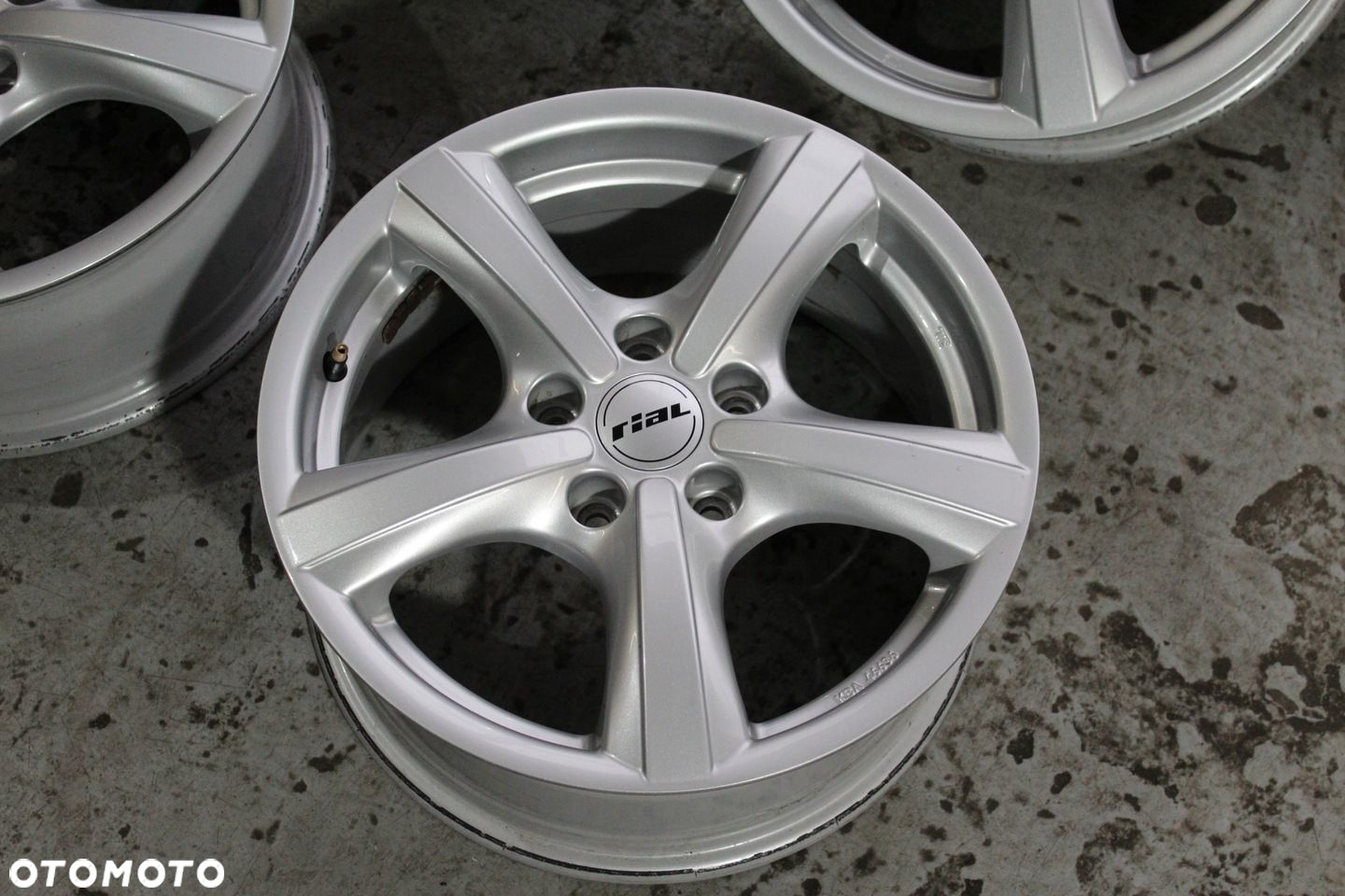 RIAL 16cali 5x112 ET42 7J AUDI SKODA VW SEAT - 7