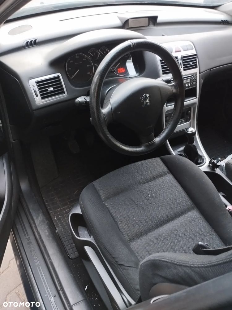 Peugeot 307 1.6 HDI Premium - 12