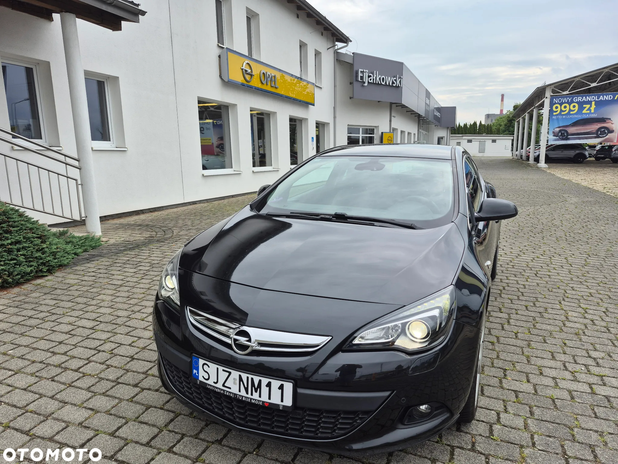 Opel Astra IV GTC 1.6 T Sport - 3