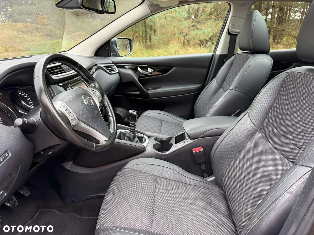 Nissan Qashqai 1.2 DIG-T Tekna - 24