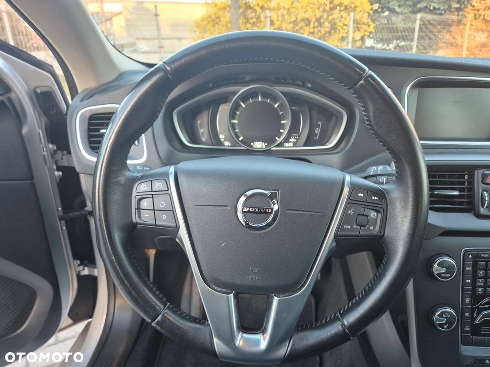 Volvo V40 D2 Inscription - 35