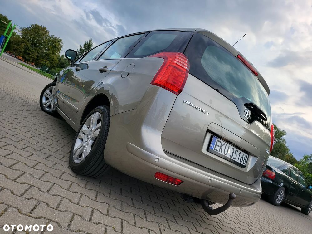 Peugeot 5008 1.6 THP Allure 7os - 35