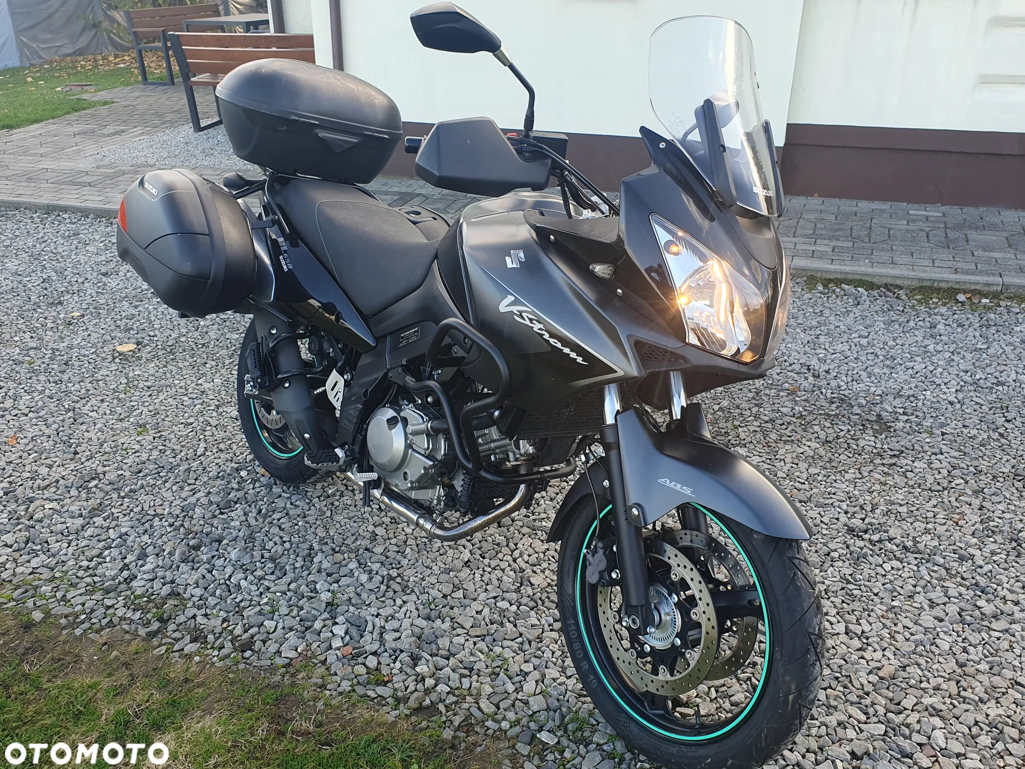 Suzuki V-STROM - 3