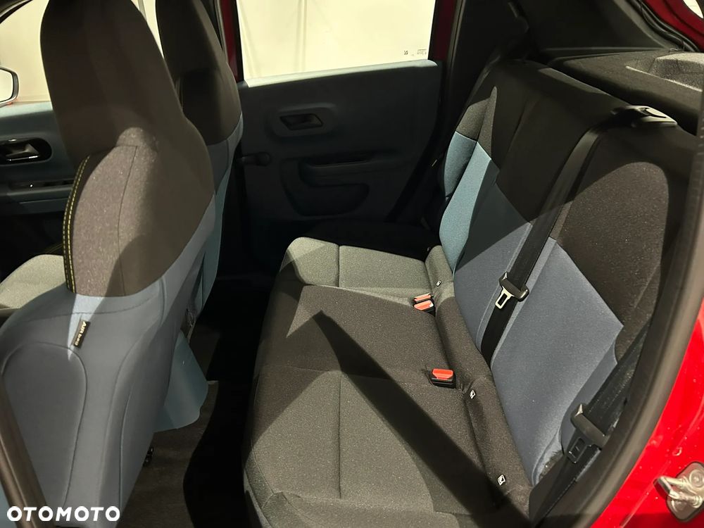 Fiat Grande Panda ver-1-2-mhev-icon-edct - 17