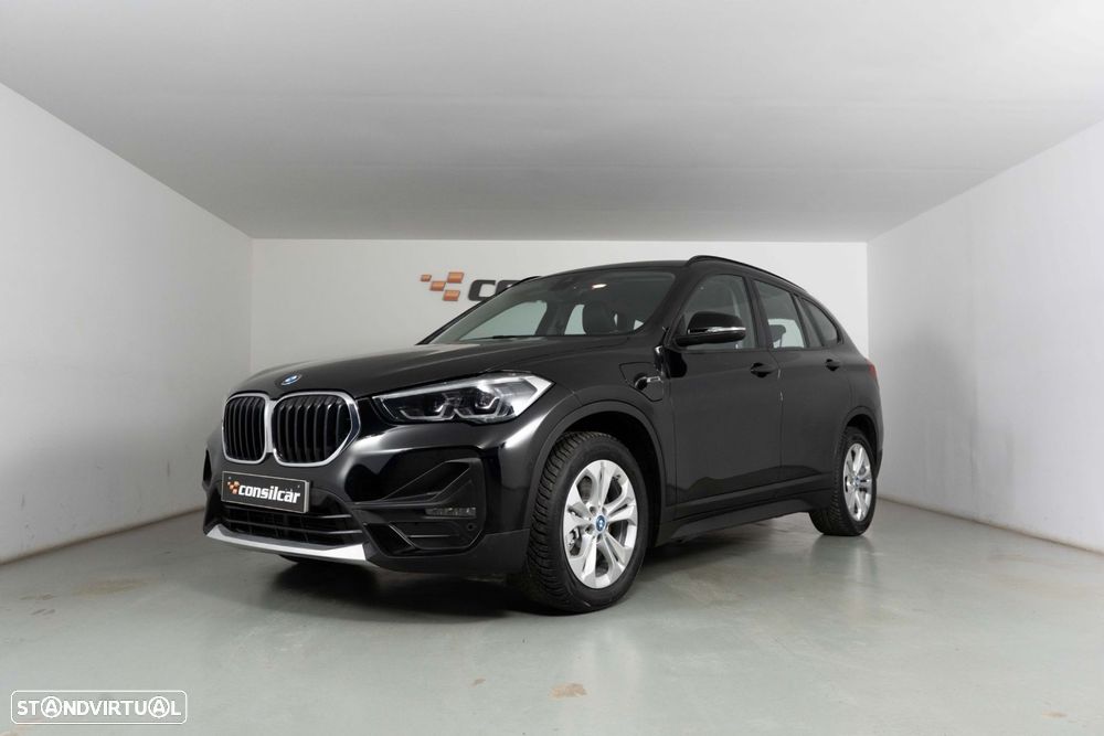 BMW X1 25 e xDrive Corporate Edition - 8