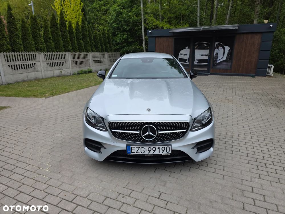 Mercedes-Benz Klasa E 200 4-Matic 9G-TRONIC - 2