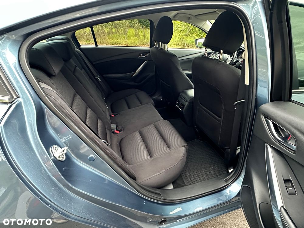 Mazda 6 2.0 Exclusive + - 26