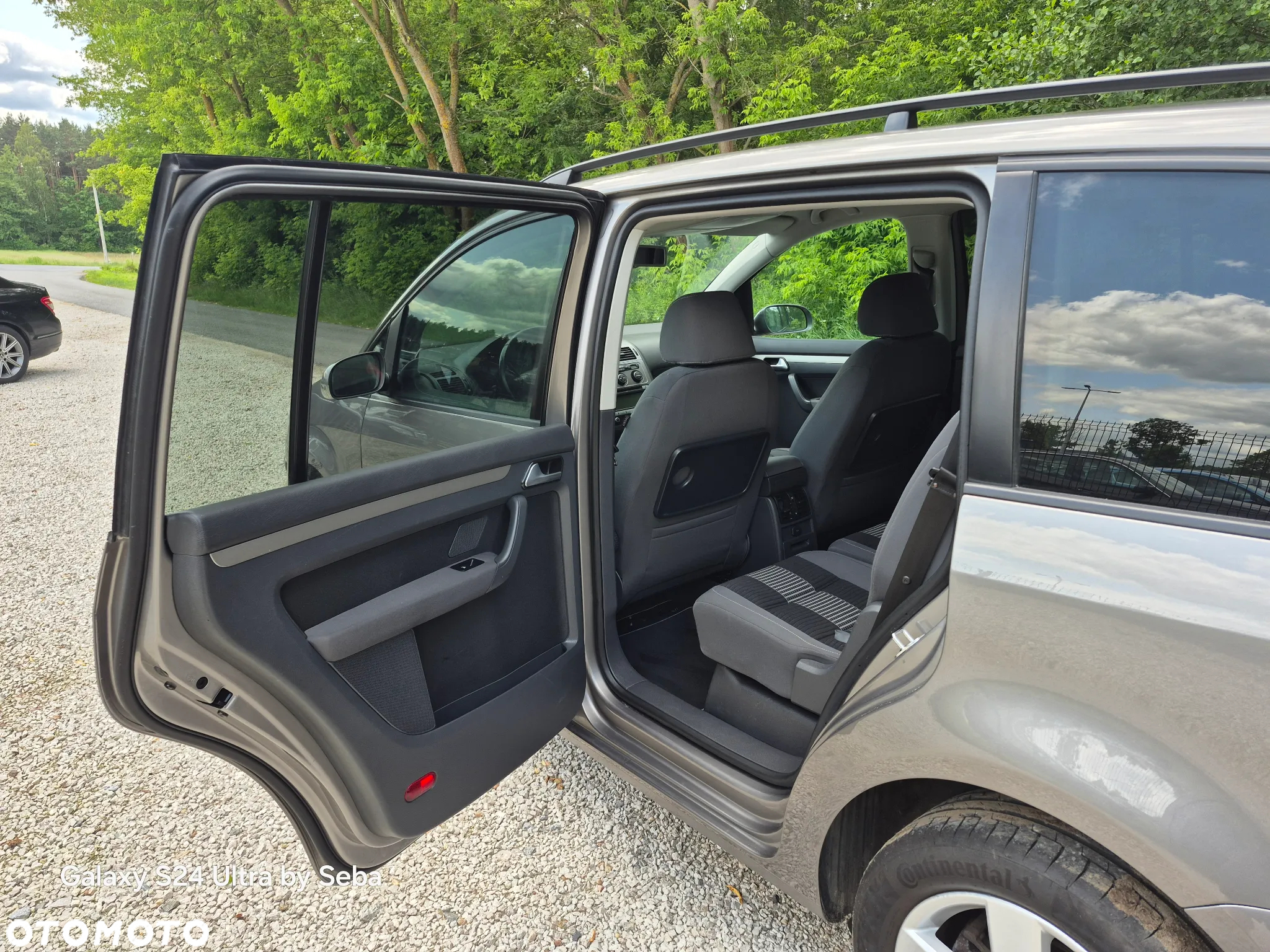 Volkswagen Touran 2.0 TDI Highline - 16