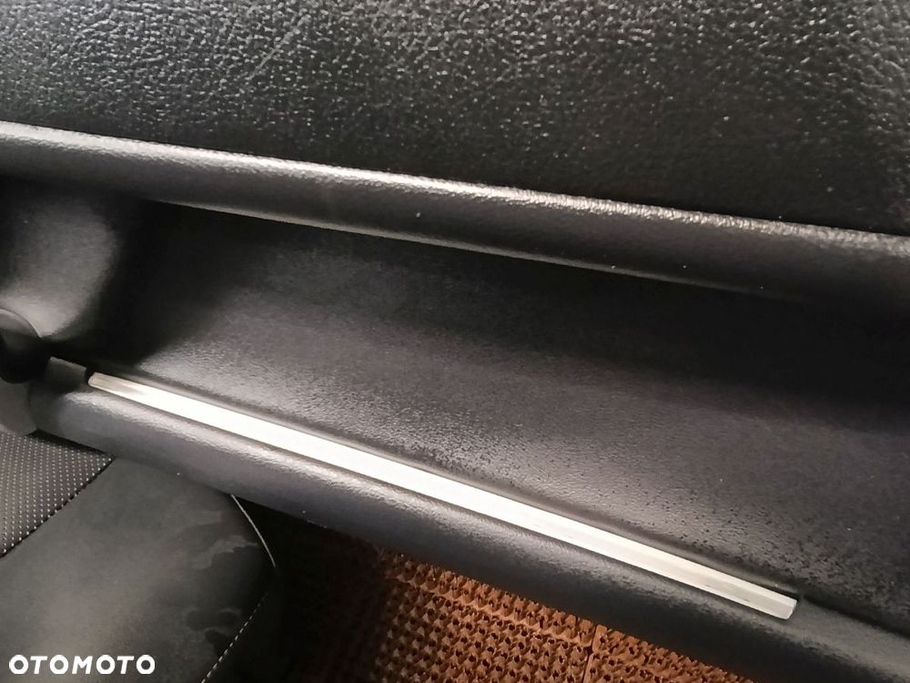 TOYOTA LAND CRUISER 150 18-24r Kanapy Fotele Boczki Tunel - 14