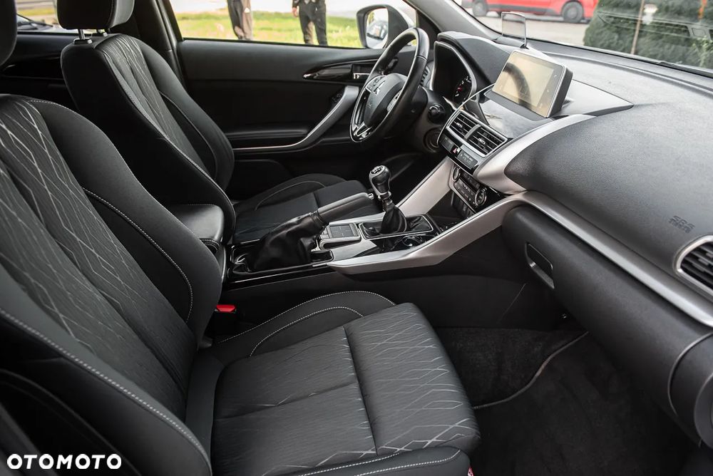 Mitsubishi Eclipse Cross - 31