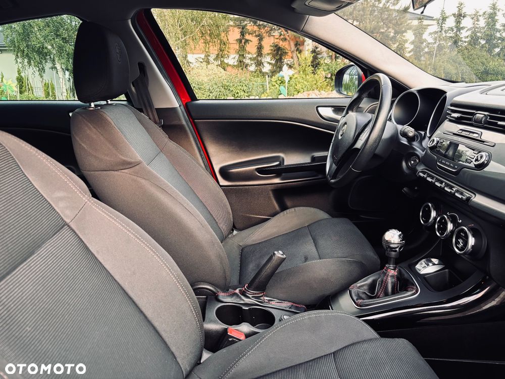 Alfa Romeo Giulietta 2.0 JTDM Progression - 16