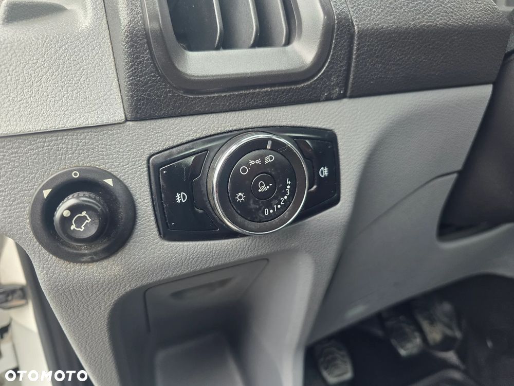 Ford Transit - 15