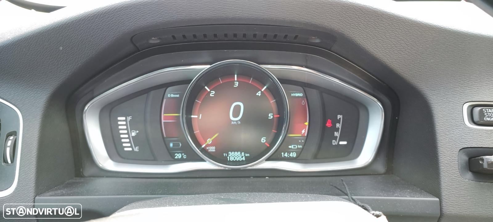 Volvo V60 D6 Plug-In-Hybrid AWD Geartronic Summum - 7