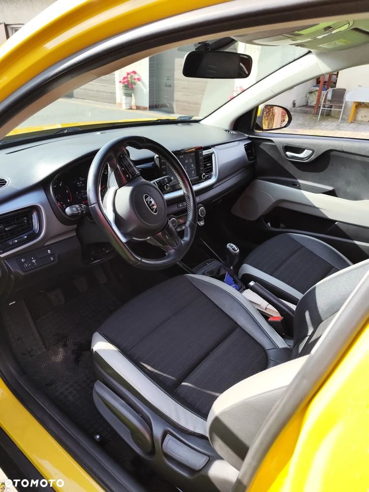 Kia Stonic 1.6 CRDi L - 3