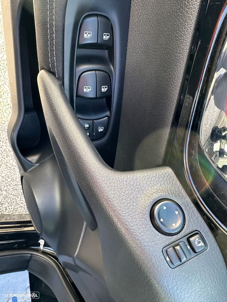 Nissan Qashqai 1.5 dCi N-Connecta Business - 13