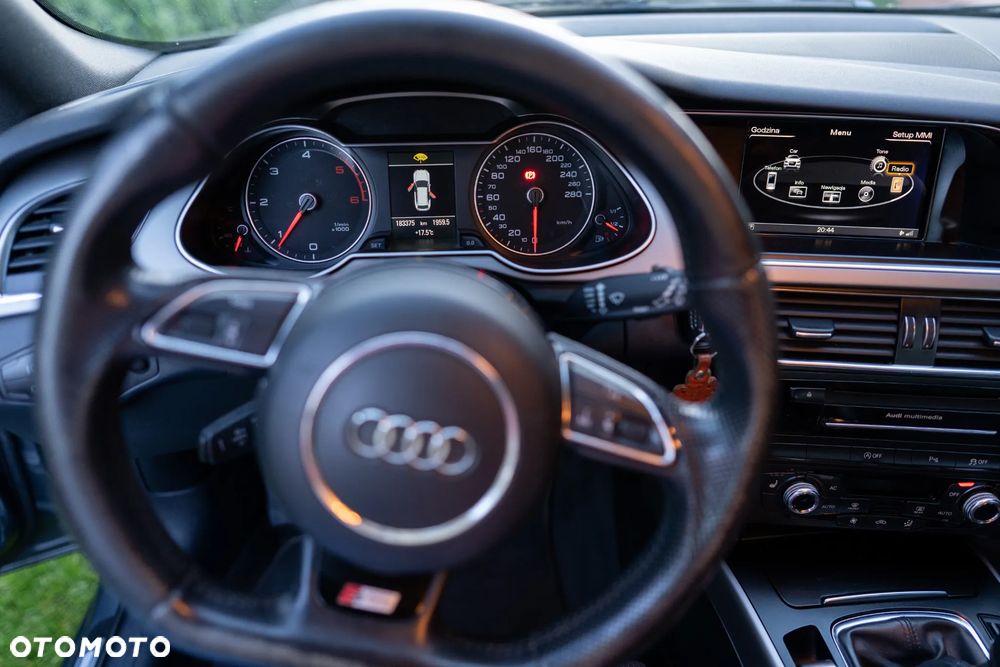 Audi A4 Avant - 9