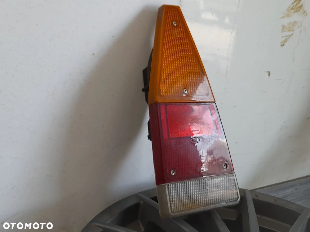 Lampa lewy tył Volkswagen Passat B1 Variant Hella 331945215 - 2