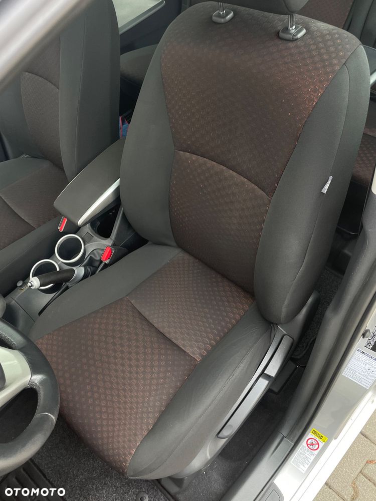 Toyota Verso 2.0 D-4D Premium - 10