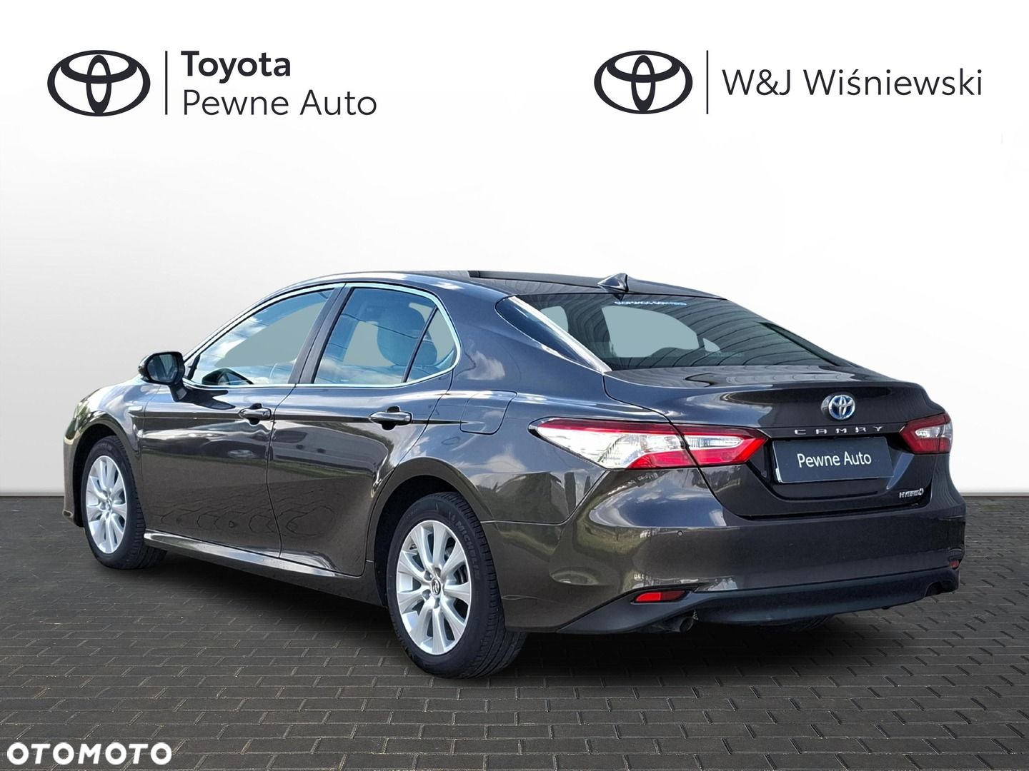 Toyota Camry 2.5 Hybrid Comfort CVT - 23