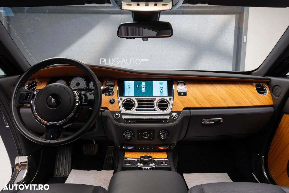 Rolls-Royce Wraith - 16