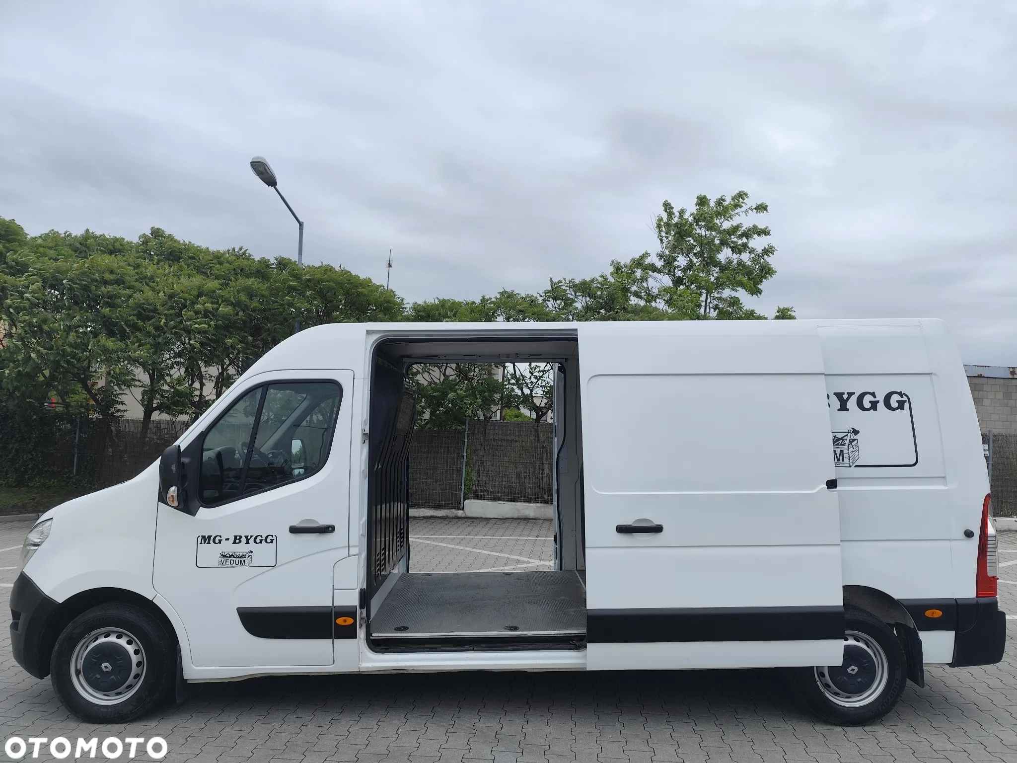 Nissan nv400 - 5