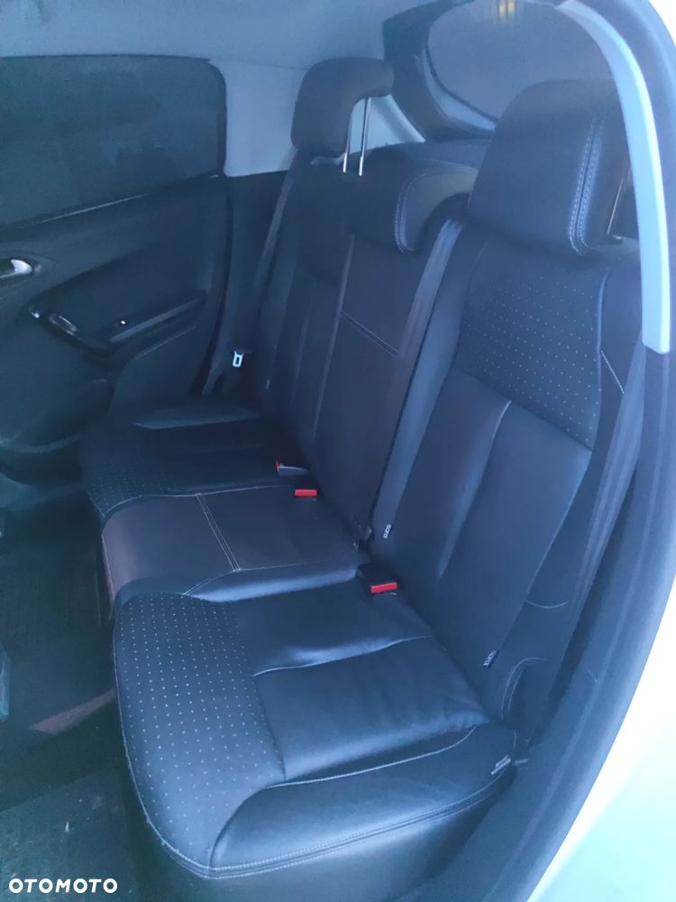 Peugeot 208 1.6 e-HDi Allure STT - 21