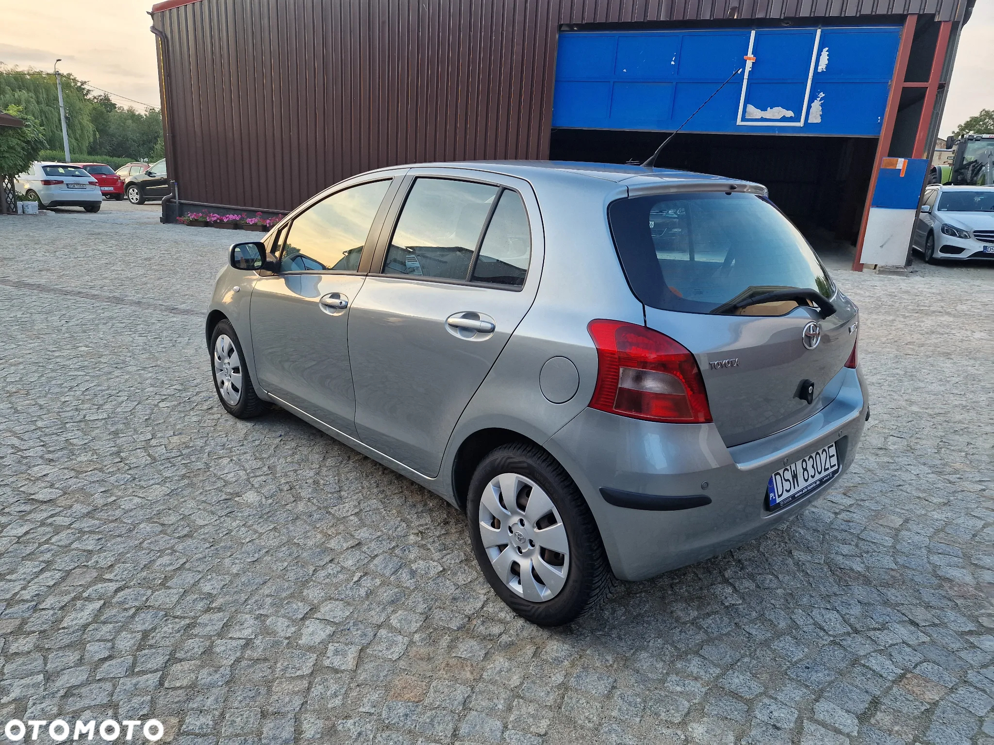 Toyota Yaris 1.3 VVT-i Executive - 7