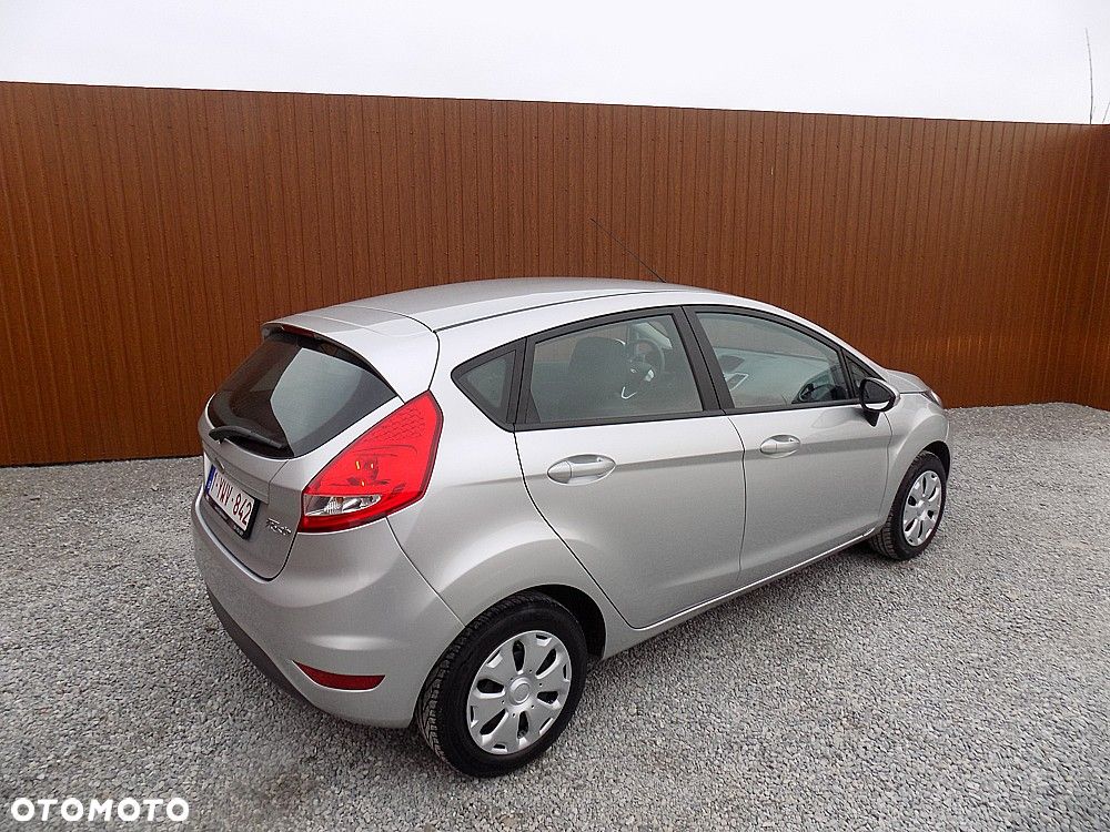 Ford Fiesta 1.25 Champions Edition - 3